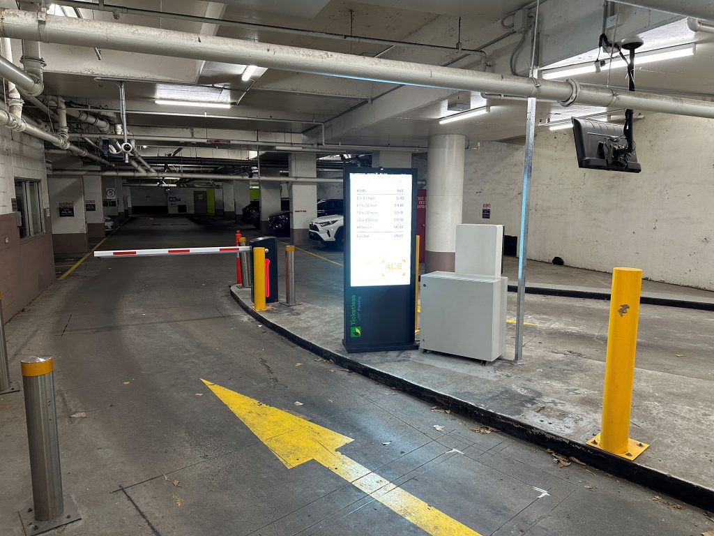 Ticketless LPR parking entry at Pullman Melbourne Albert Park